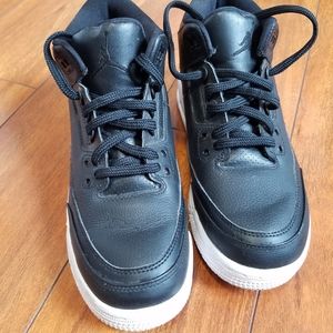 Boys Size 6Y Jordans